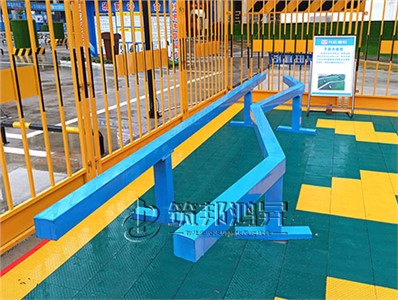 平衡木體驗(常規(guī)款) 平衡木體驗(常規(guī)款)